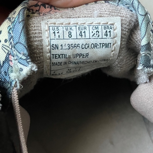 Skechers Multicolor Cat Print Kids Sneakers - Picture 5 of 9